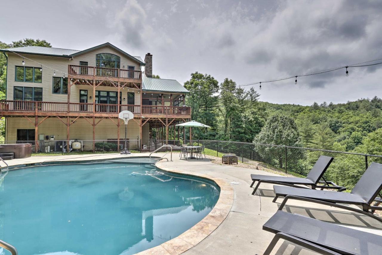 Expansive Home On 16 Acres With Smoky Mountain Views Murphy Luaran gambar